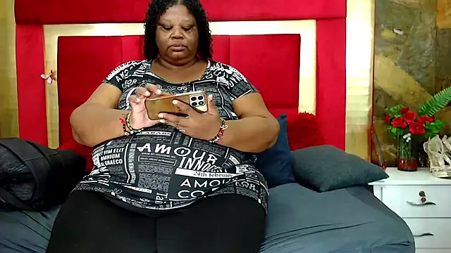 Snapshot of Exoticbigmandy chatting on 07-31-26, 02:16 Exoticbigmandy online show from 07-31-26, 02:16