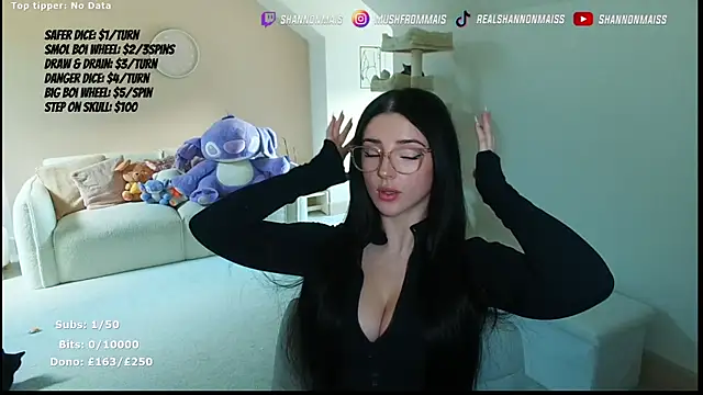 Snapshot of itsmais chatting on 11-17-25, 01:06 itsmais online show from 11-17-25, 01:06