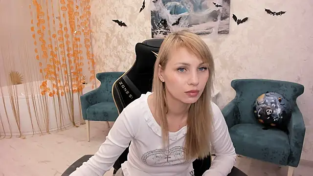 LindaSandy 1 online show from 10-24-25, 09:06