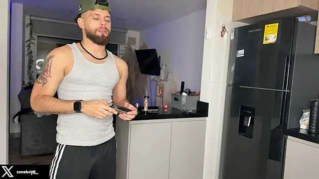 Snapshot of zoneboys chatting on 02-20-26, 12:51 zoneboys online show from 02-20-26, 12:51