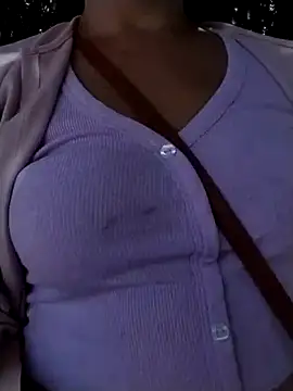 Snapshot of Tifany-fox chatting on 11-26-25, 03:35 Tifany-fox online show from 11-26-25, 03:35