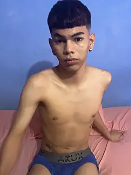 Baby boy14 online show from 07-16-26, 02:50