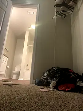 Snapshot of lovergirll555 chatting on 11-30-25, 03:54 lovergirll555 online show from 11-30-25, 03:54