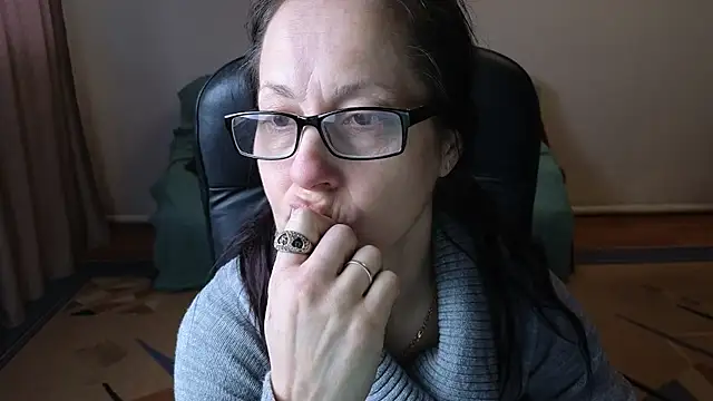 Snapshot of Ronda_Roni chatting on 01-12-26, 06:51 Ronda Roni online show from 01-12-26, 06:51