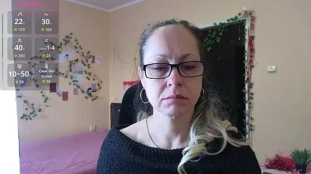 Snapshot of Ronda_Roni chatting on 01-16-26, 05:44 Ronda Roni online show from 01-16-26, 05:44