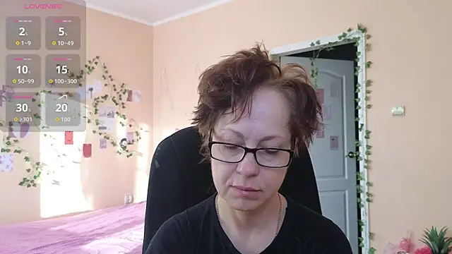 Snapshot of Ronda_Roni chatting on 02-04-26, 06:19 Ronda Roni online show from 02-04-26, 06:19