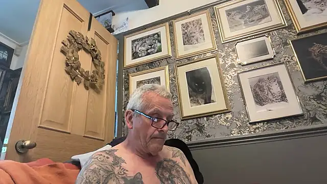 poggles online show from 07-08-26, 05:23