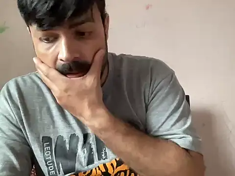 Snapshot of Sandy_Daddy chatting on 09-13-25, 11:32 Sandy Daddy online show from 09-13-25, 11:32