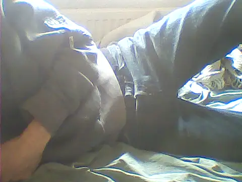 Snapshot of rimbaud77 chatting on 09-28-25, 09:25 rimbaud77 online show from 09-28-25, 09:25