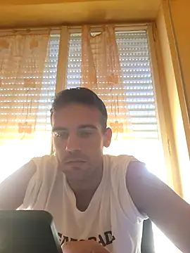 Snapshot of thedoctor977 chatting on 06-04-26, 08:42 thedoctor977 online show from 06-04-26, 08:42