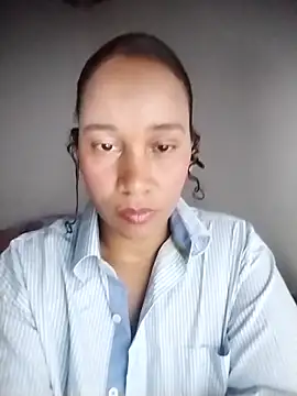 Snapshot of EbonyHorrny chatting on 10-16-25, 03:29 EbonyHorrny online show from 10-16-25, 03:29