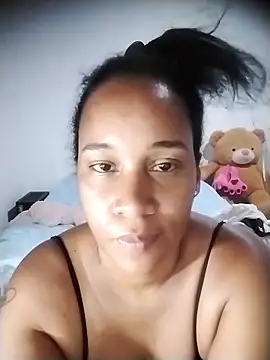 Snapshot of EbonyHorrny chatting on 11-11-25, 01:27 EbonyHorrny online show from 11-11-25, 01:27