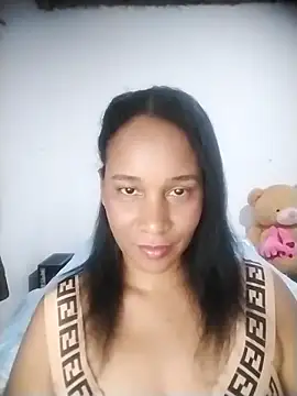 Snapshot of EbonyHorrny chatting on 11-12-25, 01:50 EbonyHorrny online show from 11-12-25, 01:50