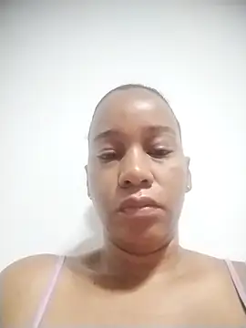 Snapshot of EbonyHorrny chatting on 12-19-25, 12:45 EbonyHorrny online show from 12-19-25, 12:45