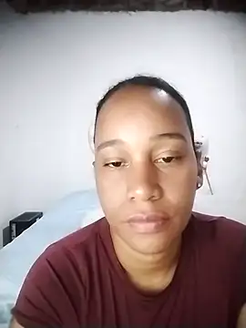 Snapshot of EbonyHorrny chatting on 12-20-25, 07:32 EbonyHorrny online show from 12-20-25, 07:32