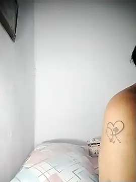 Snapshot of EbonyHorrny chatting on 02-20-26, 12:05 EbonyHorrny online show from 02-20-26, 12:05