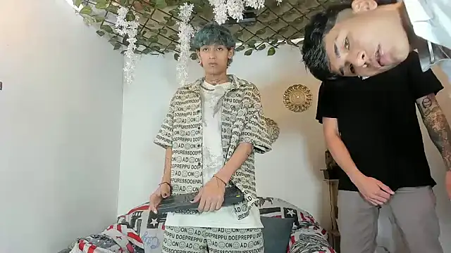 Snapshot of Bastian_boyshot77 chatting on 10-29-25, 03:25 Bastian boyshot77 online show from 10-29-25, 03:25