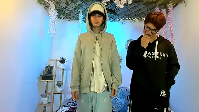 Snapshot of Bastian_boyshot77 chatting on 01-10-26, 07:04 Bastian boyshot77 online show from 01-10-26, 07:04