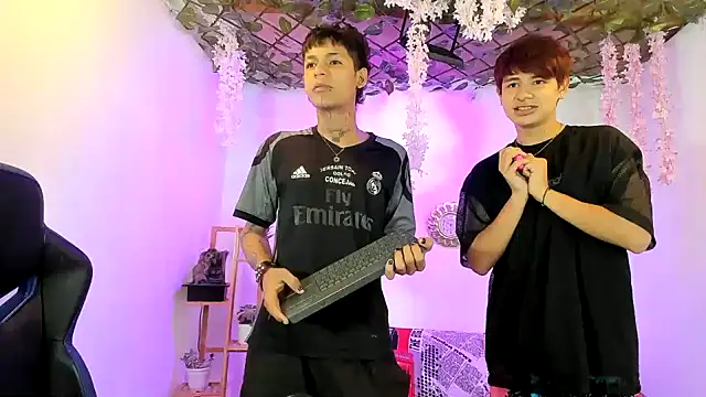 Snapshot of Bastian_boyshot77 chatting on 01-11-26, 02:22 Bastian boyshot77 online show from 01-11-26, 02:22