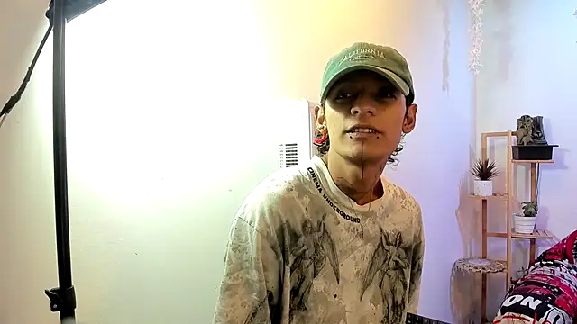 Snapshot of Bastian_boyshot77 chatting on 02-19-26, 07:21 Bastian boyshot77 online show from 02-19-26, 07:21