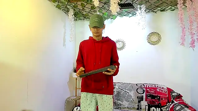 Snapshot of Bastian_boyshot77 chatting on 02-21-26, 01:23 Bastian boyshot77 online show from 02-21-26, 01:23