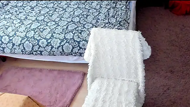 Squirt Kimm online show from 02-13-26, 08:43