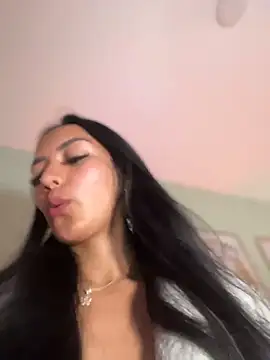 im-isabella online show from 04-30-26, 04:57