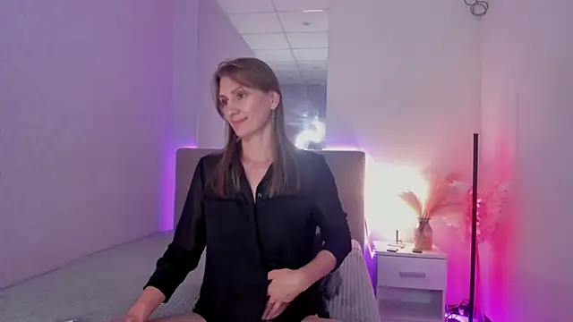 ChristyBrook online show from 09-16-25, 07:15