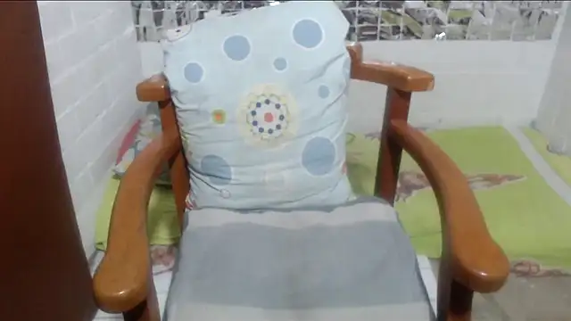 Snapshot of rose-crystal chatting on 01-10-26, 12:56 rose-crystal online show from 01-10-26, 12:56