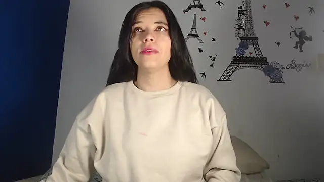 Snapshot of IVONNE_SEX chatting on 10-10-25, 09:14 IVONNE SEX online show from 10-10-25, 09:14