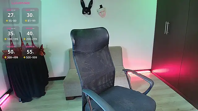 Snapshot of Axel-xoxo chatting on 11-27-25, 06:15 Axel-xoxo online show from 11-27-25, 06:15