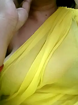 Snapshot of sweety_sona chatting on 09-15-25, 04:56 sweety sona online show from 09-15-25, 04:56