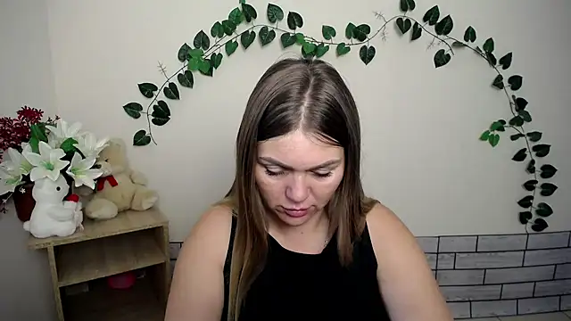 Snapshot of Magic_Katarina_ chatting on 09-10-25, 06:35 Magic Katarina online show from 09-10-25, 06:35