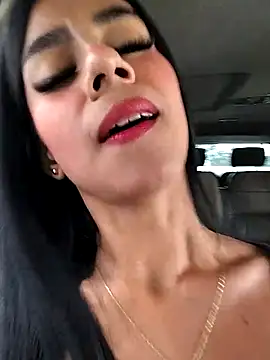 Snapshot of Juliana_Xander chatting on 10-08-25, 02:25 Juliana Xander online show from 10-08-25, 02:25