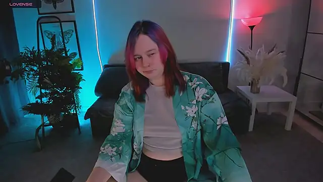 Snapshot of lunaalli chatting on 02-02-26, 08:29 lunaalli online show from 02-02-26, 08:29