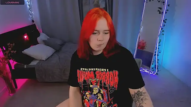 Snapshot of lunaalli chatting on 03-10-26, 09:31 lunaalli online show from 03-10-26, 09:31