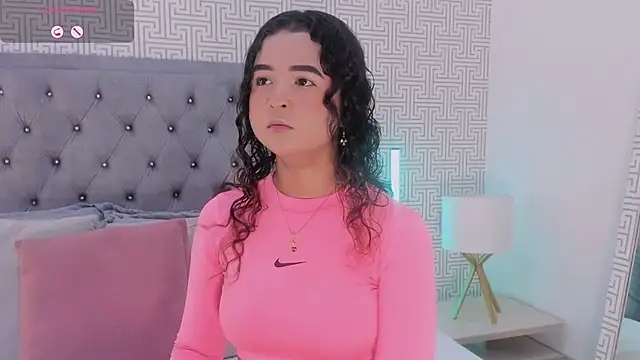 Snapshot of Evaa_Lunna_ chatting on 06-05-26, 08:25 Evaa Lunna online show from 06-05-26, 08:25