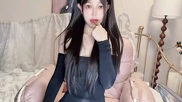 Snapshot of kiraa-0051 chatting on 09-20-25, 07:20 kiraa-0051 online show from 09-20-25, 07:20