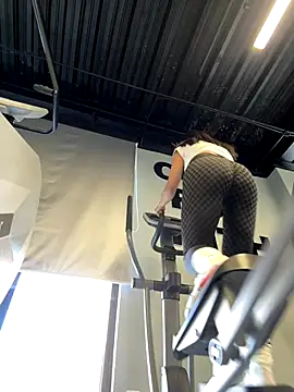 Snapshot of Ninazhang chatting on 10-20-25, 01:17 Ninazhang online show from 10-20-25, 01:17