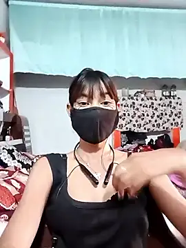 Snapshot of HOT_SHRII chatting on 10-17-25, 11:35 HOT SHRII online show from 10-17-25, 11:35