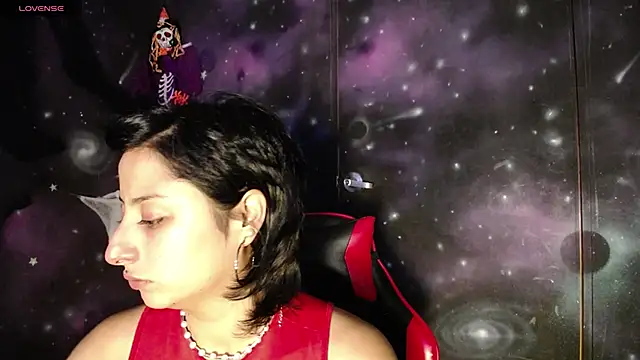 CristaldelLeon s online show from 10-20-25, 07:14