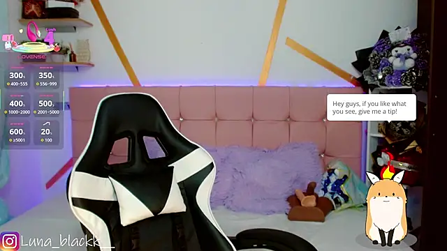 Snapshot of Luna_blackk chatting on 12-17-25, 09:21 Luna blackk online show from 12-17-25, 09:21