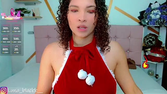 Snapshot of Luna_blackk chatting on 12-22-25, 09:01 Luna blackk online show from 12-22-25, 09:01