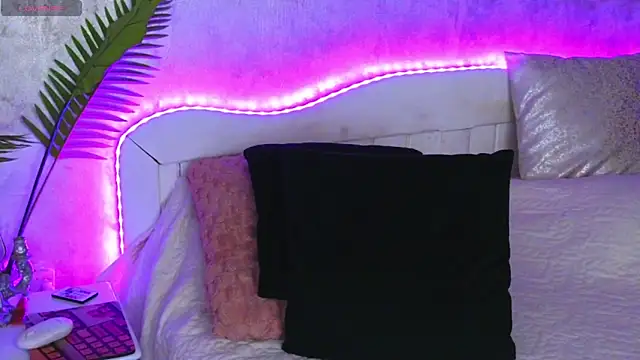 Aelorya online show from 11-29-25, 06:22