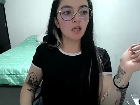 Snapshot of Came-II chatting on 01-16-26, 02:15 Came-II online show from 01-16-26, 02:15