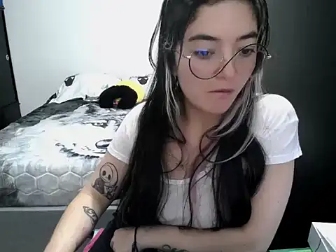 Snapshot of Came-II chatting on 02-10-26, 11:25 Came-II online show from 02-10-26, 11:25