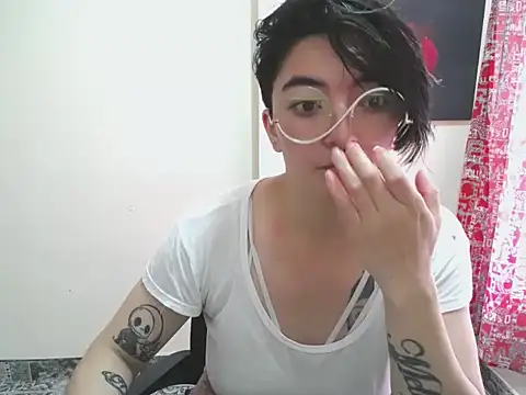 Snapshot of Came-II chatting on 06-11-26, 07:56 Came-II online show from 06-11-26, 07:56