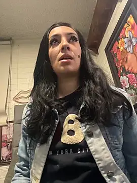 SALOME KORLAND online show from 10-29-25, 11:45