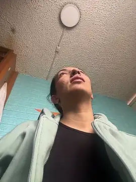 SALOME KORLAND online show from 10-31-25, 01:12