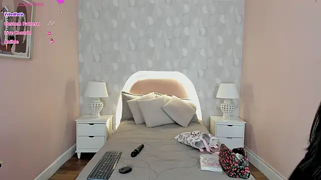 isabella milf  online show from 05-16-26, 07:12